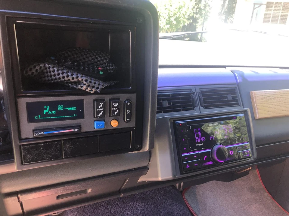 1989 GMC Sierra 1st Gen - Image 22 of 30