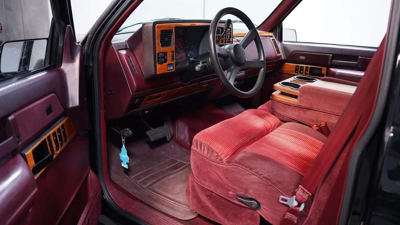 1989 GMC Sierra 1st Gen - Image 5 of 12