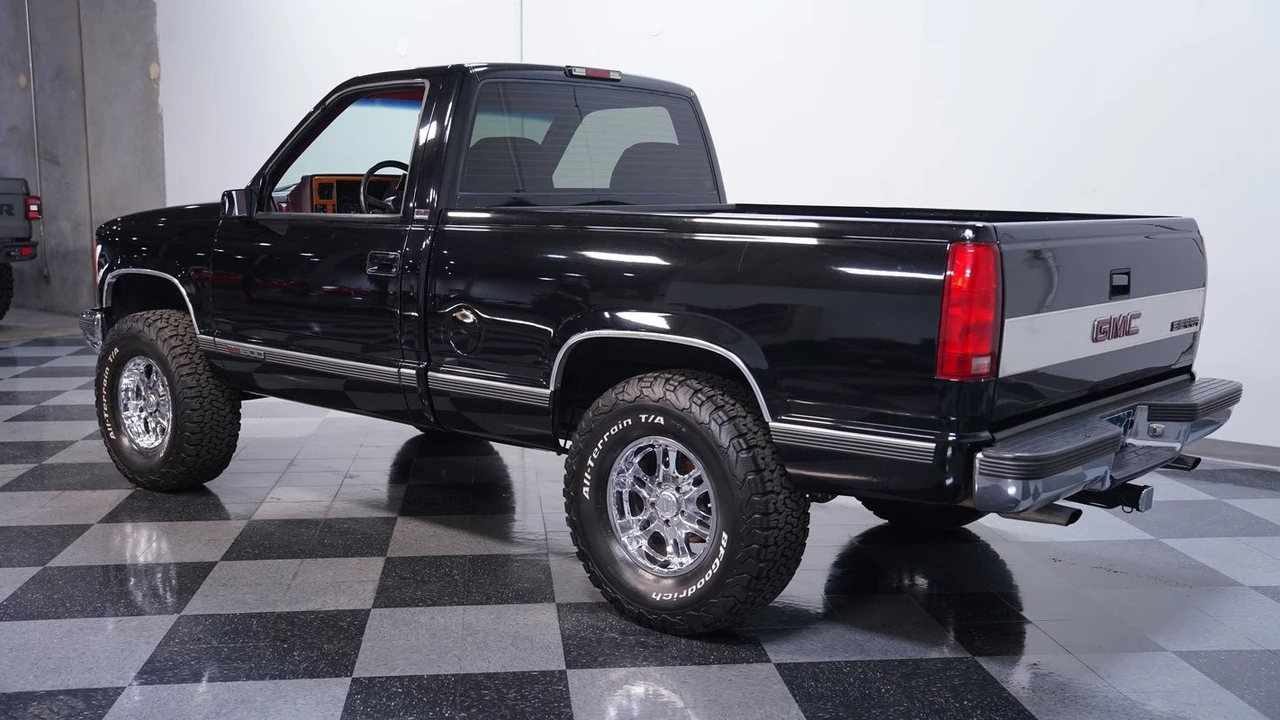1989 GMC Sierra 1st Gen - Image 7 of 12
