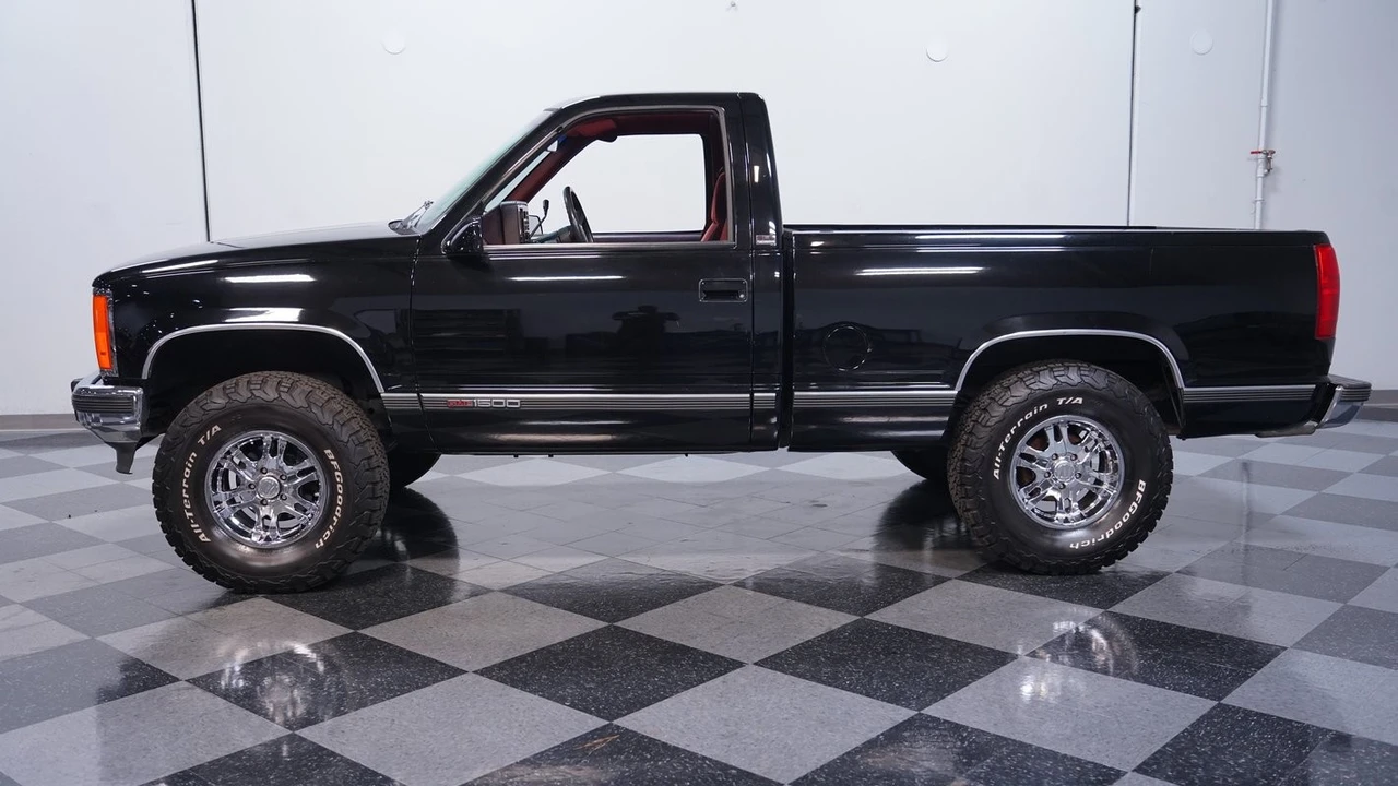 1989 GMC Sierra 1st Gen - Image 3 of 12