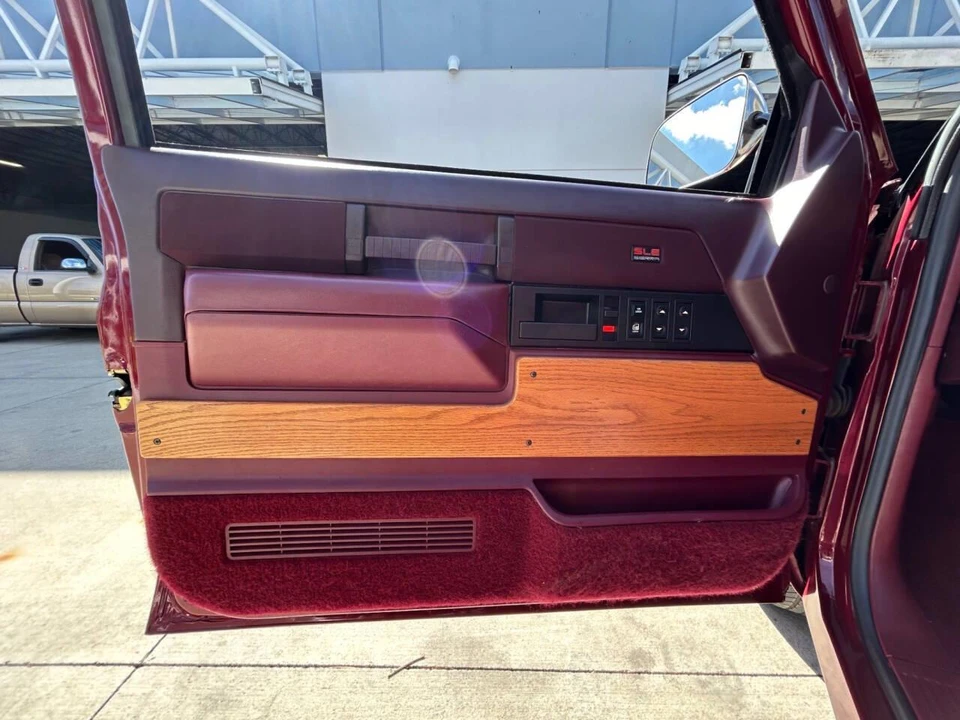 1989 GMC Sierra 1st Gen - Image 13 of 31