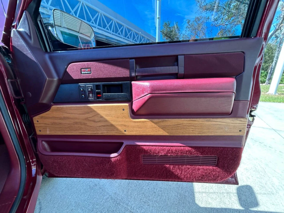 1989 GMC Sierra 1st Gen - Image 17 of 21
