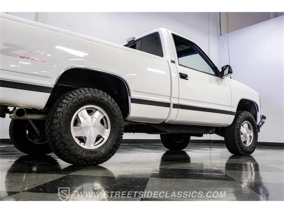 1989 GMC Sierra 1st Gen - Image 28 of 31