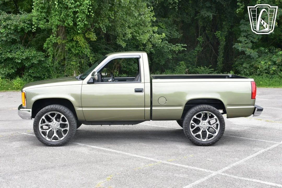 1989 GMC Sierra 1st Gen - Image 7 of 12