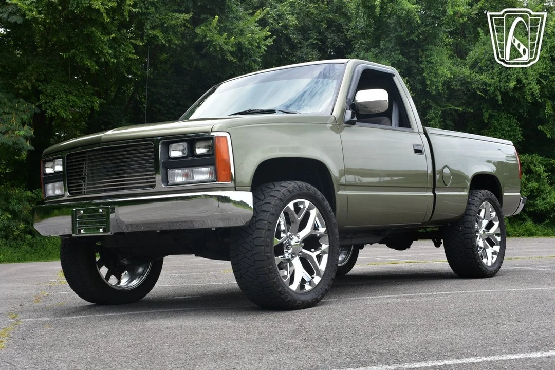 1989 GMC Sierra 1st Gen - Image 6 of 12