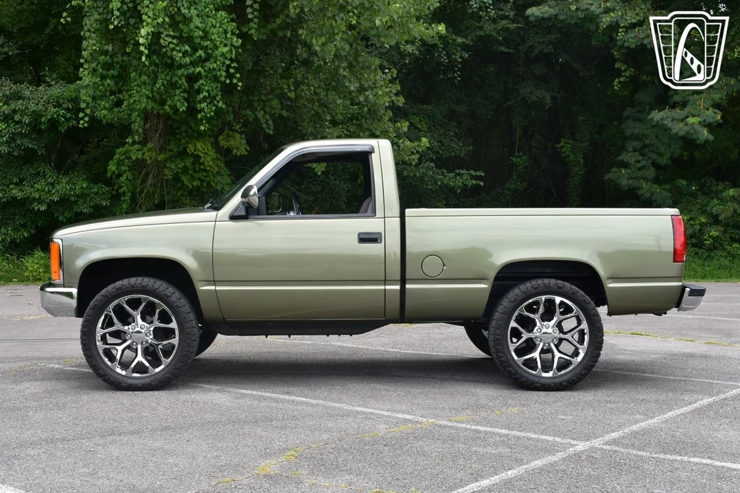 1989 GMC Sierra 1st Gen - Image 8 of 12