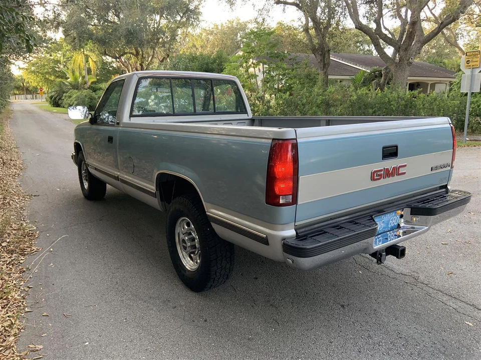 1989 GMC Sierra 1st Gen - Image 5 of 8