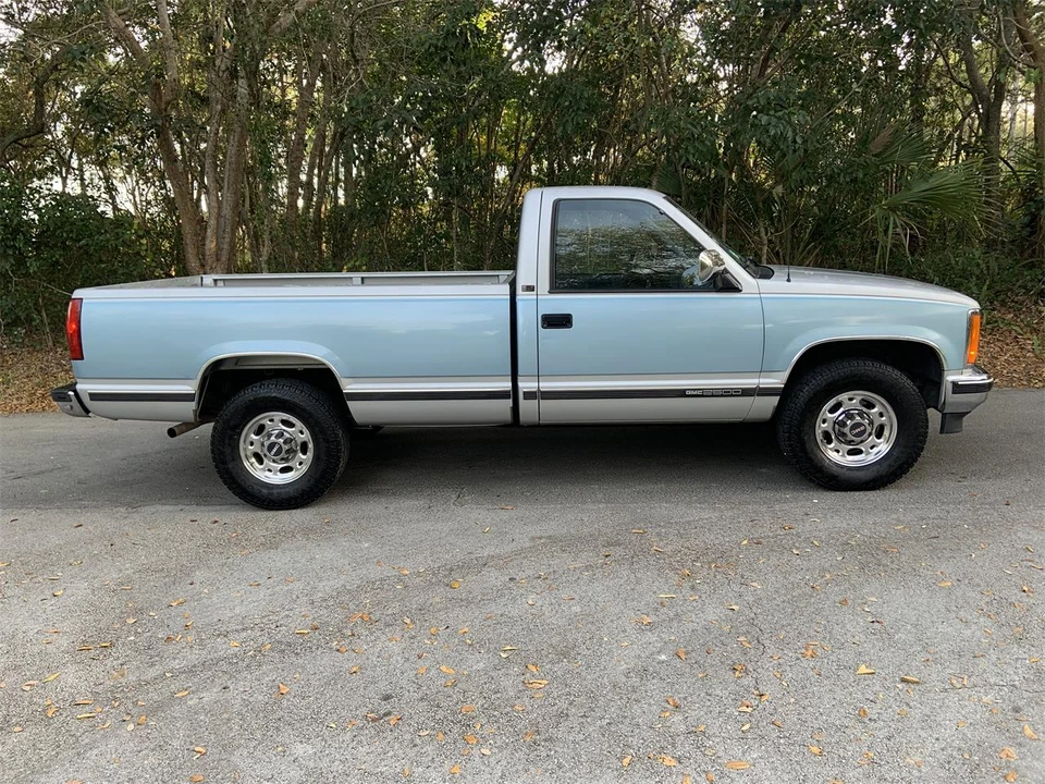 1989 GMC Sierra 1st Gen - Image 3 of 8