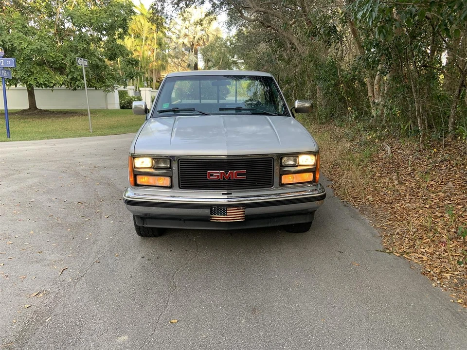 1989 GMC Sierra 1st Gen - Image 6 of 8