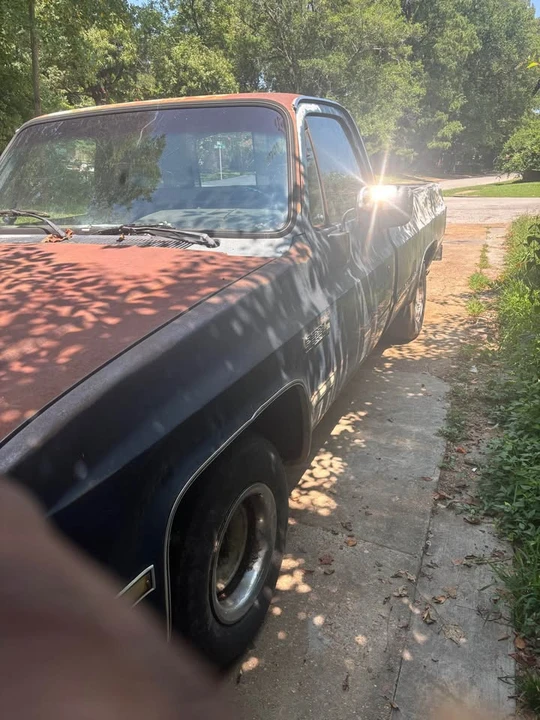 1989 GMC Sierra 1st Gen - Image 2 of 4