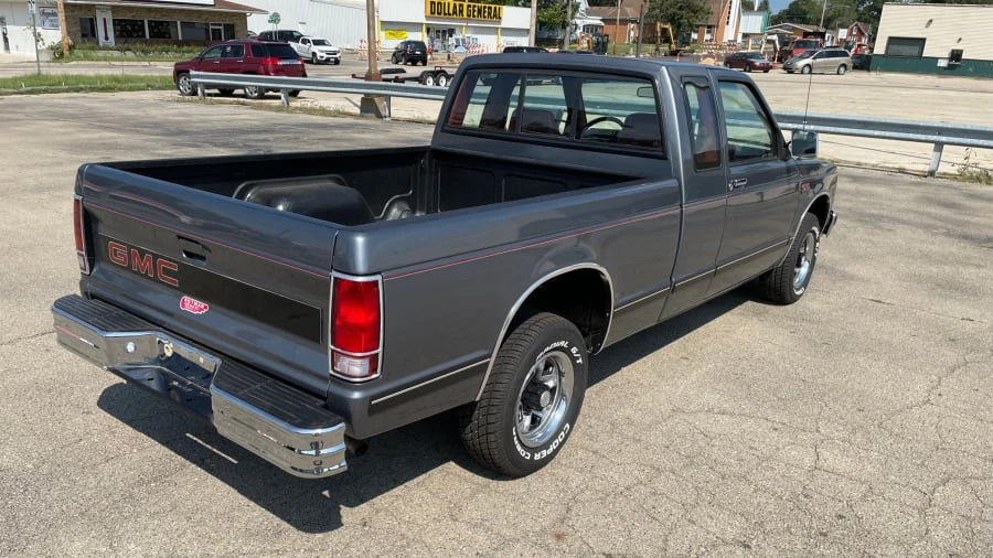 1989 GMC Sierra 1st Gen - Image 3 of 9
