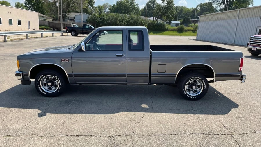 1989 GMC Sierra 1st Gen - Image 7 of 9