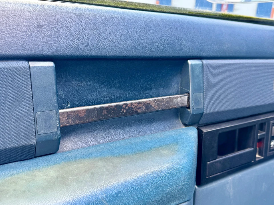 1989 GMC Sierra 1st Gen - Image 21 of 31
