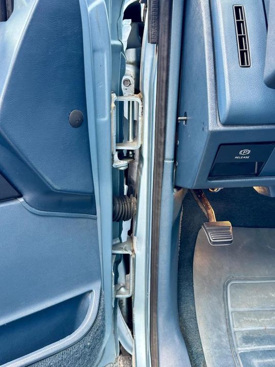 1989 GMC Sierra 1st Gen - Image 23 of 31