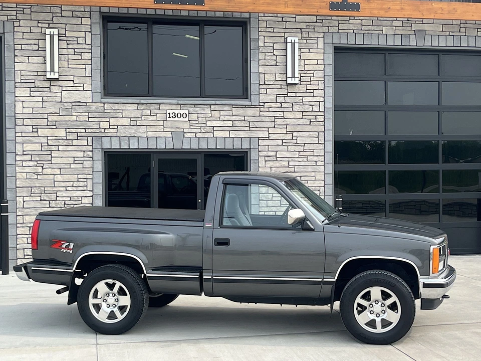 1989 GMC Sierra 1st Gen - Image 12 of 31