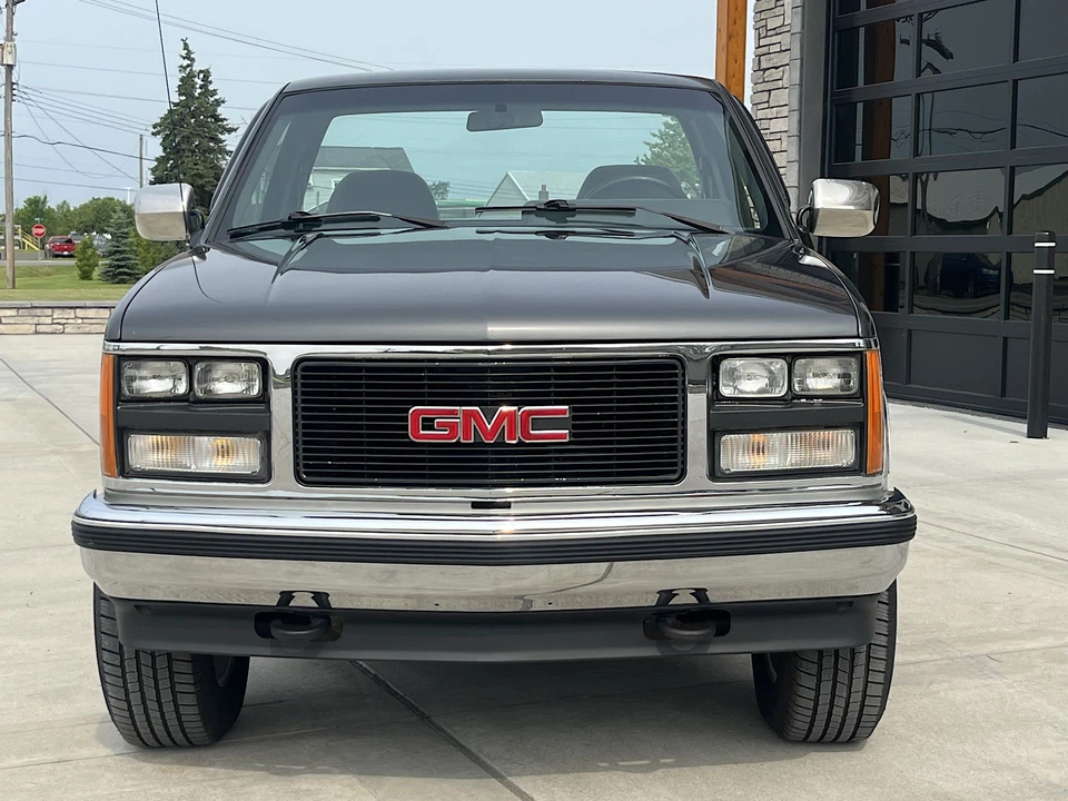 1989 GMC Sierra 1st Gen - Image 10 of 31