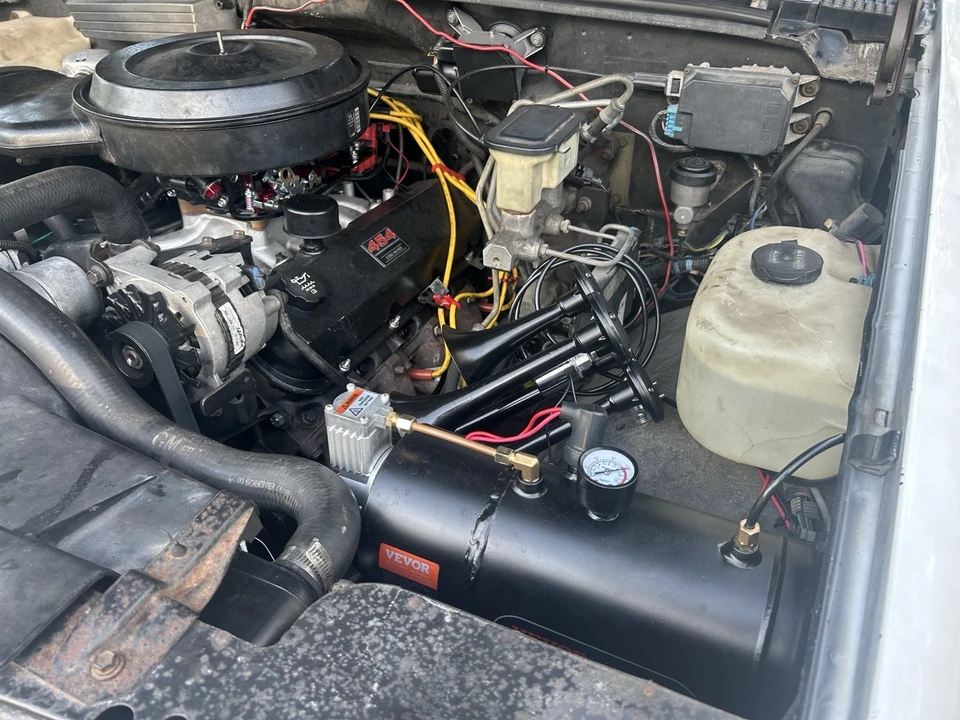 1989 GMC Sierra 1st Gen - Image 13 of 18