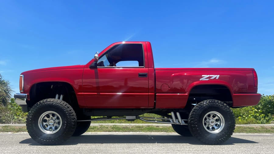 1989 GMC Sierra 1st Gen - Image 2 of 16