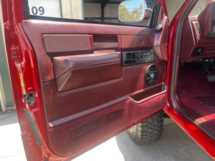 1989 GMC Sierra 1st Gen - Image 10 of 16