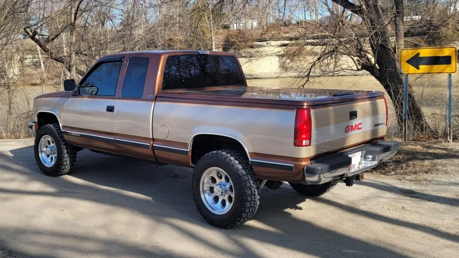 1989 GMC Sierra 1st Gen - Image 2 of 9