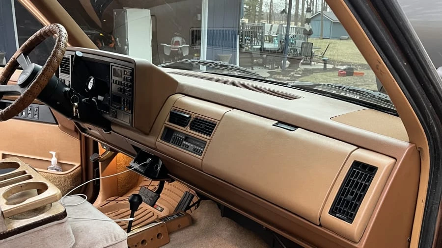 1989 GMC Sierra 1st Gen - Image 4 of 9