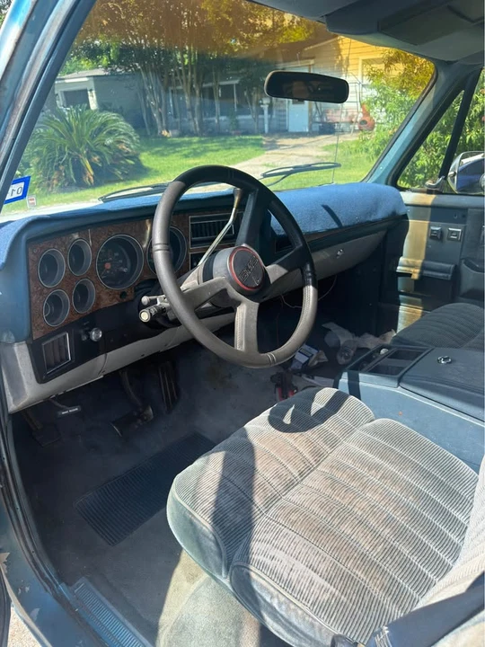 1989 GMC Suburban 7th Gen - Image 4 of 7