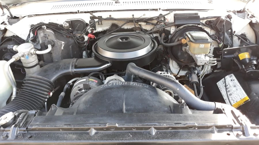 1989 GMC Suburban 7th Gen - Image 4 of 7