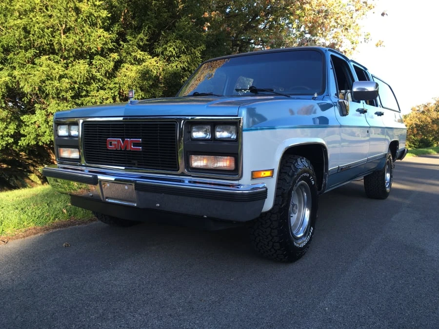 1989 GMC Suburban 7th Gen - Image 9 of 9