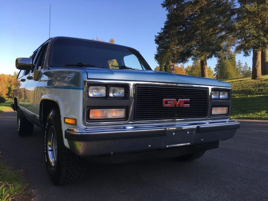 1989 GMC Suburban 7th Gen - Image 8 of 9
