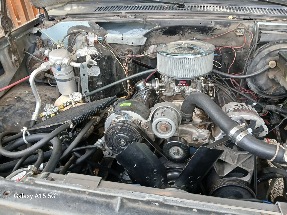 1989 GMC Suburban 7th Gen - Image 22 of 25