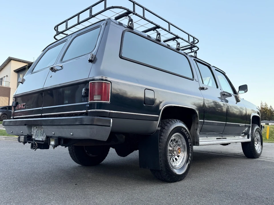 1989 GMC Suburban 7th Gen - Image 13 of 21