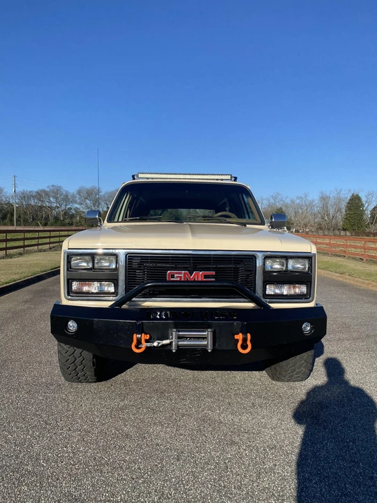 1989 GMC Suburban 7th Gen - Image 7 of 31