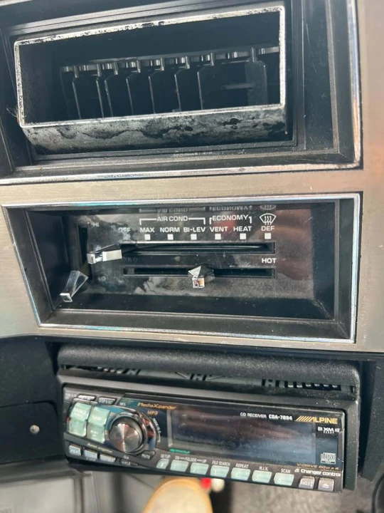 1989 GMC Jimmy 2nd Gen - Image 20 of 20