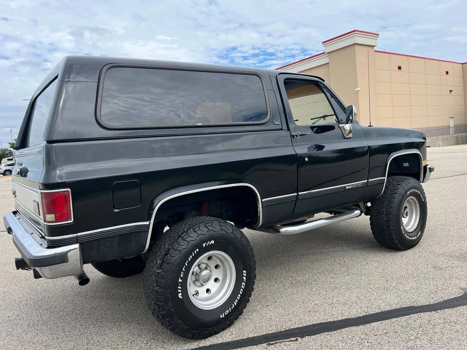 1989 GMC Jimmy 2nd Gen - Image 6 of 20