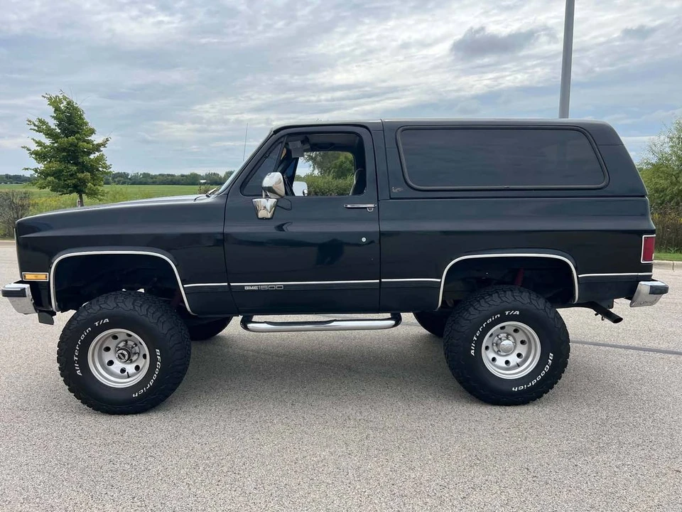 1989 GMC Jimmy 2nd Gen - Image 3 of 20