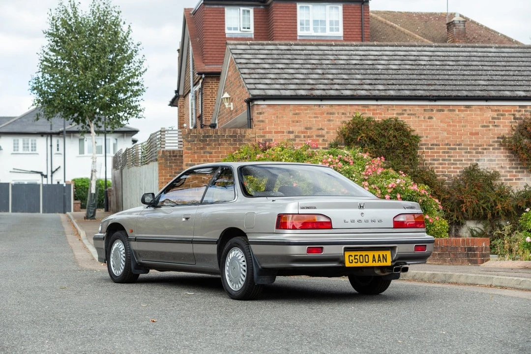1989 Acura Legend 1st Gen - Image 9 of 30