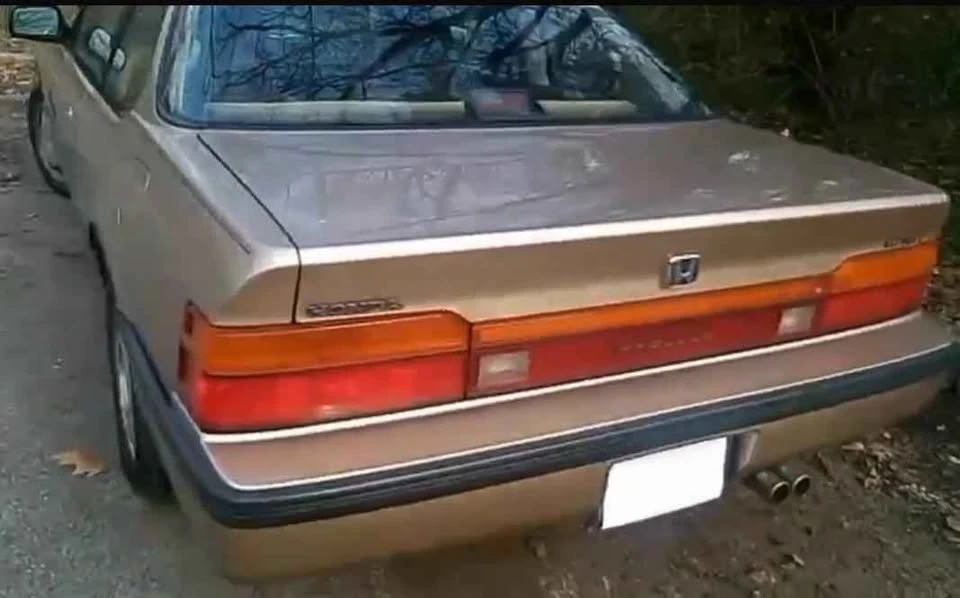 1989 Honda Prelude 3rd Gen - Image 3 of 10