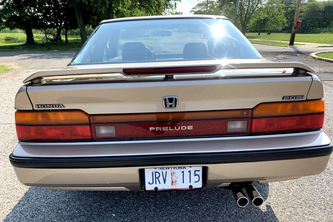 1989 Honda Prelude 3rd Gen - Image 5 of 7