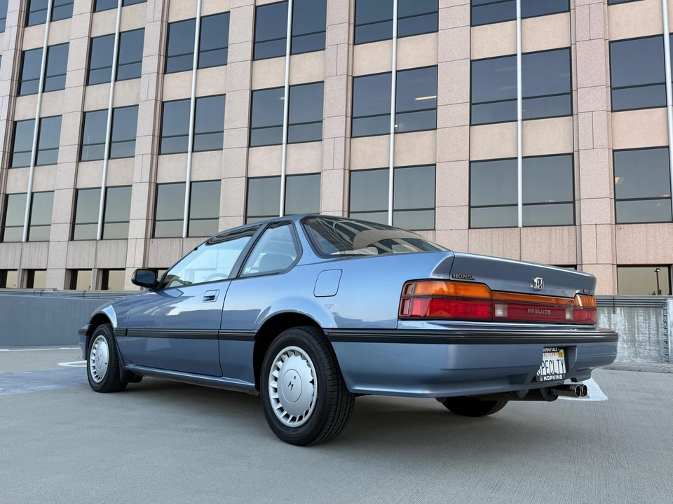 1989 Honda Prelude 3rd Gen - Image 13 of 31
