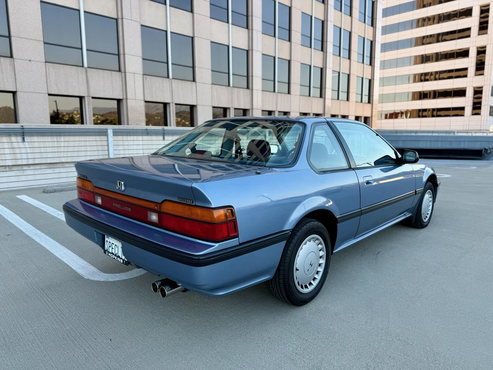 1989 Honda Prelude 3rd Gen - Image 18 of 31