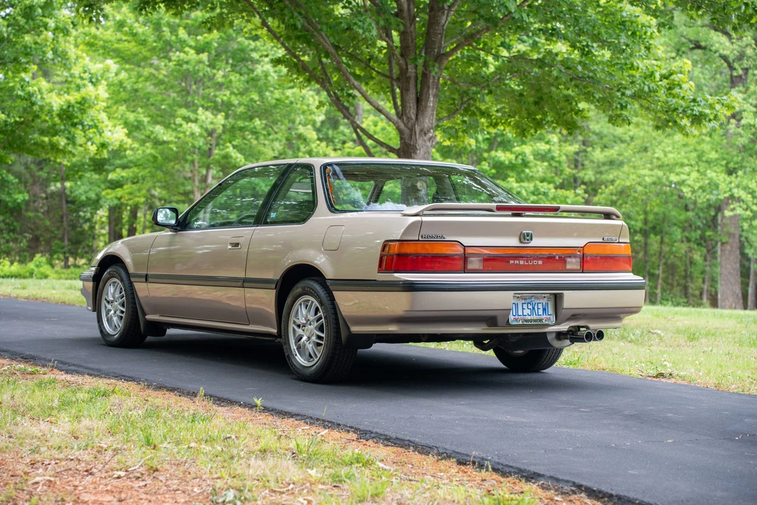 1989 Honda Prelude 3rd Gen - Image 7 of 31