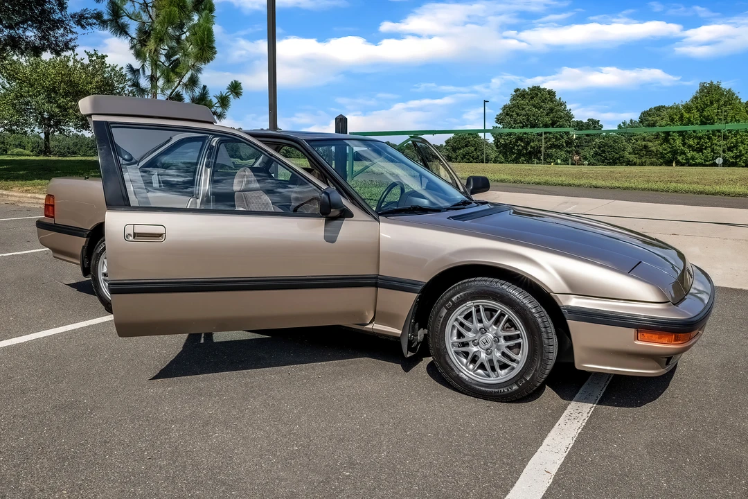 1989 Honda Prelude 3rd Gen - Image 25 of 31