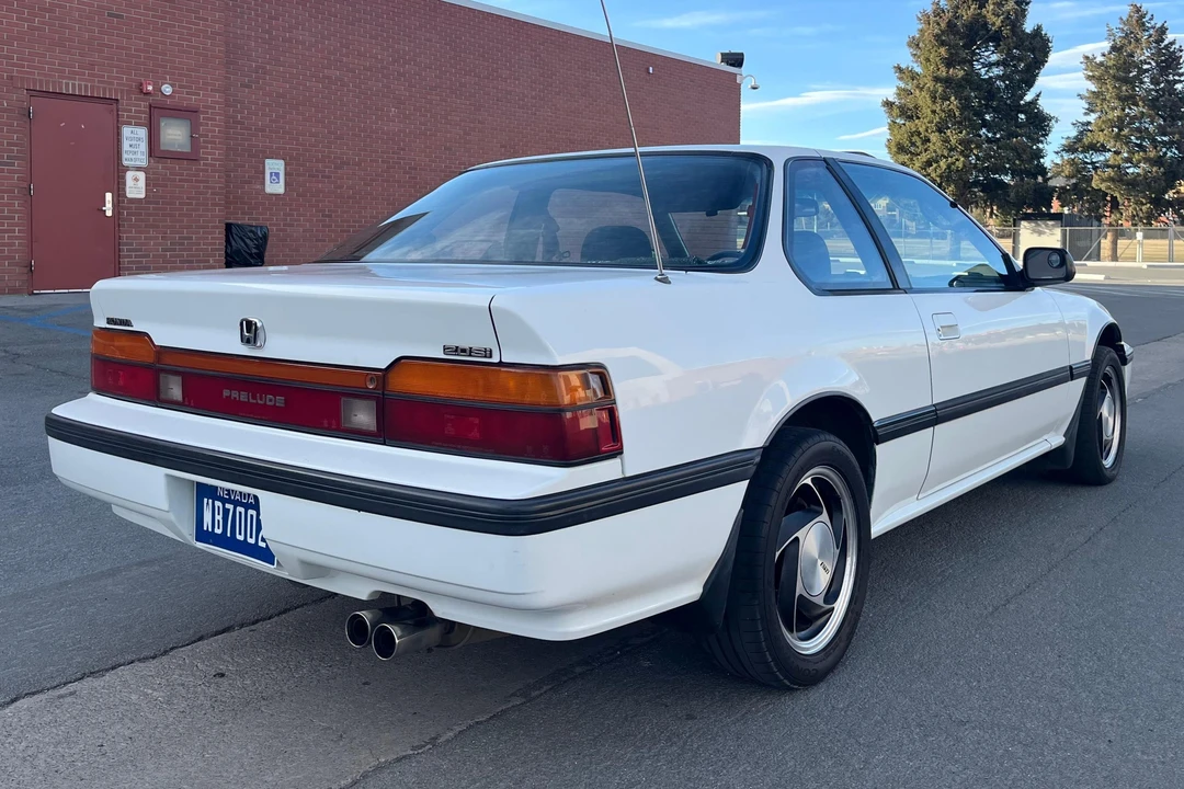 1989 Honda Prelude 3rd Gen - Image 4 of 31