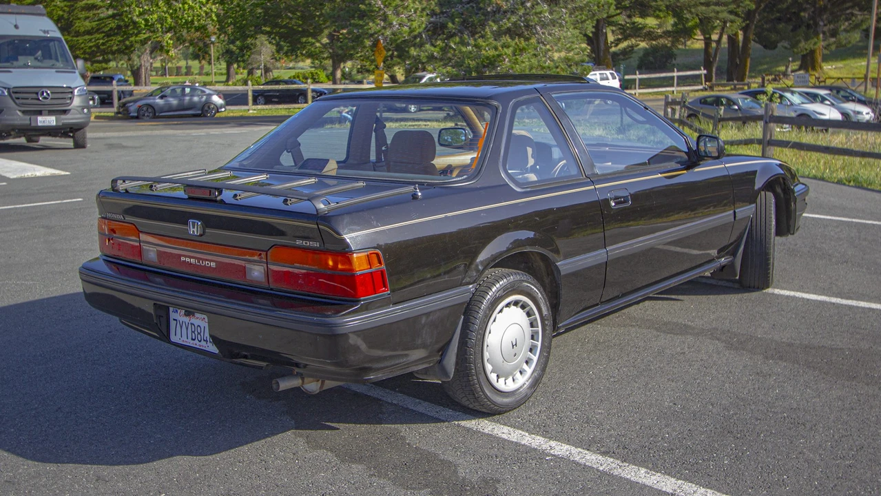 1989 Honda Prelude 3rd Gen - Image 14 of 31