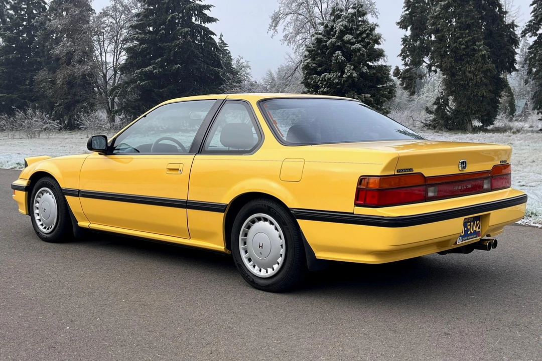 1989 Honda Prelude 3rd Gen - Image 4 of 31