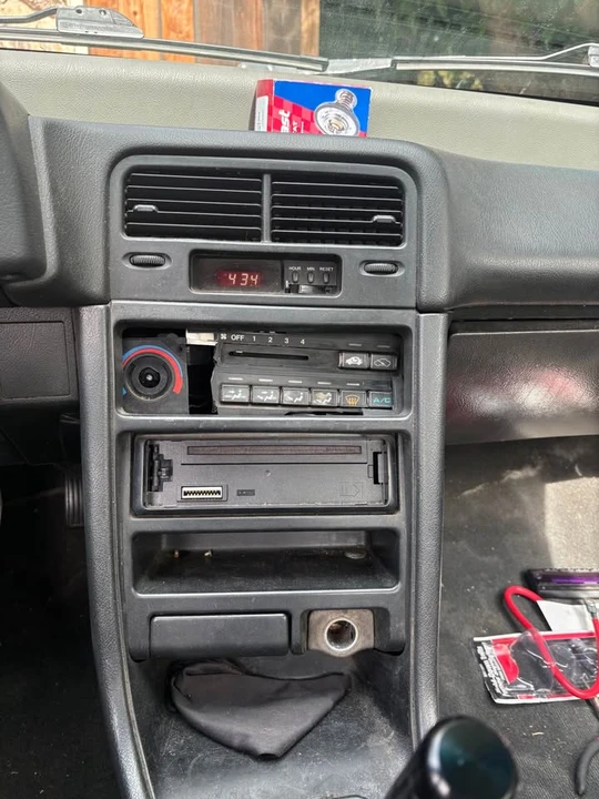 1989 Honda CR-X 2nd Gen - Image 10 of 11