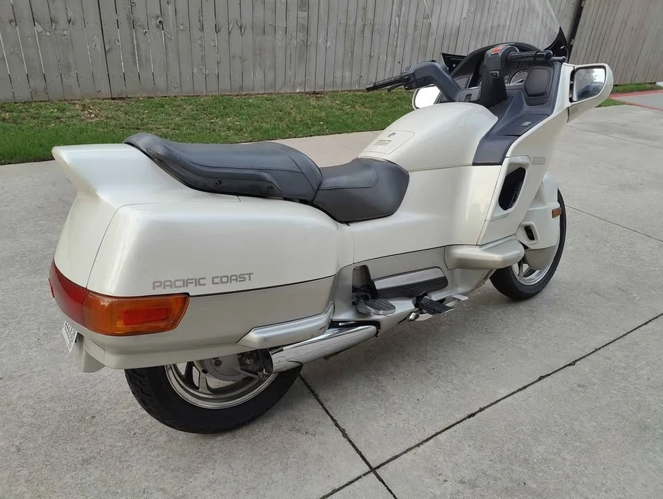 1989 Honda Motorcycles - Image 4 of 10