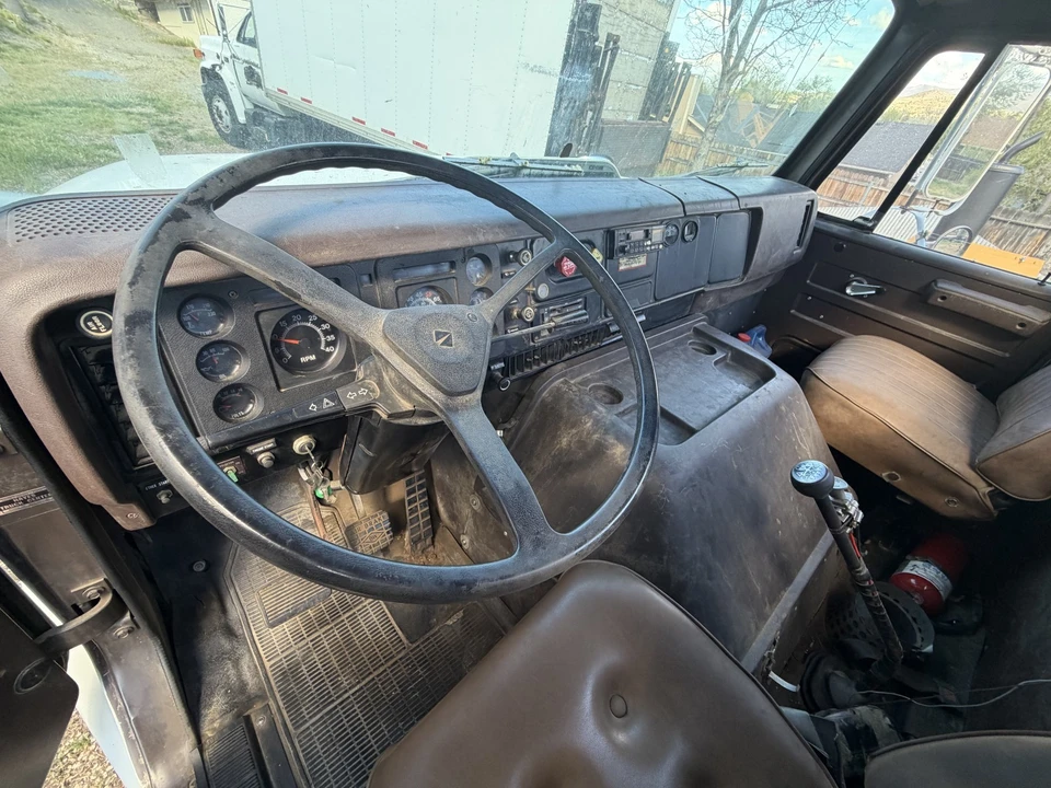 1989 International Harvester - Image 9 of 21