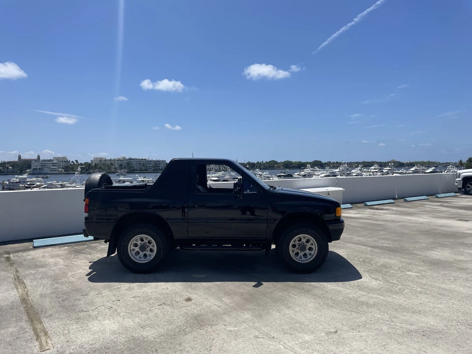 1989 Isuzu Rodeo - Image 13 of 31