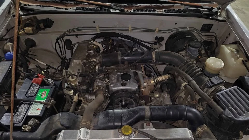 1989 Isuzu - Image 10 of 12